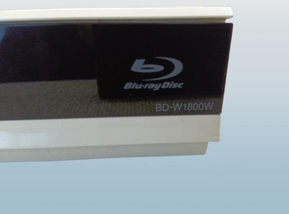 シャープブルーレイレコーダー【BDーW1800W】