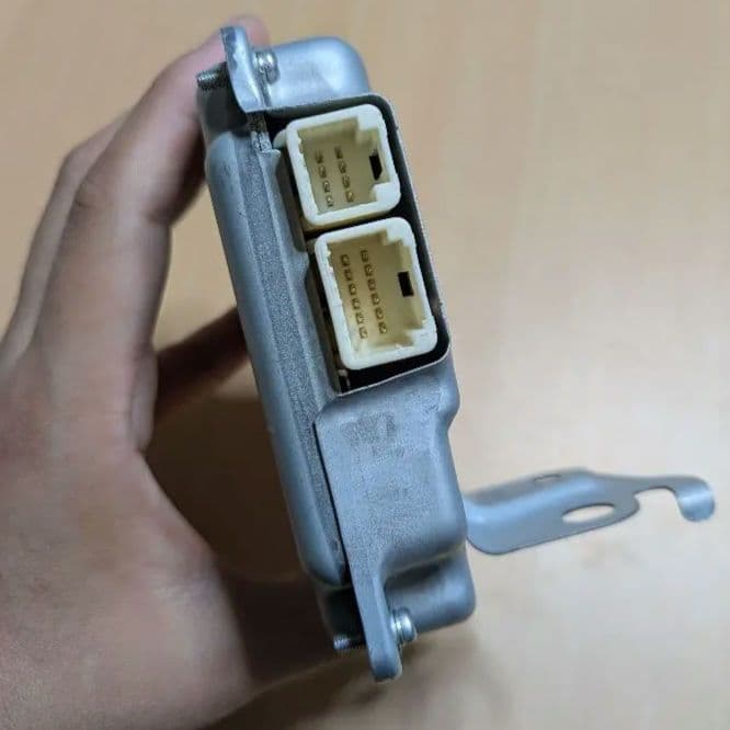 89892-47080 プリウス ボルテージセンサー 動作確認済 ⑭