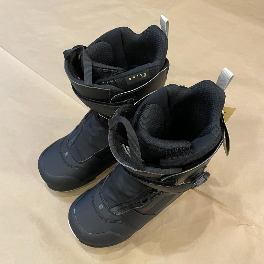 25-26 SALOMON BOOTS TREK　27.5cm