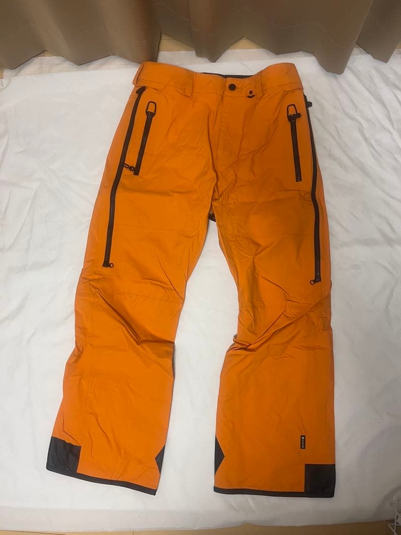 美品Volcom gore-Tex ウェア　パンツ　Mサイズ