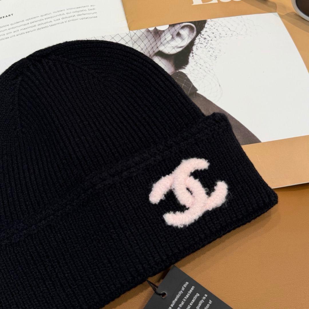 CHANEL ロゴ ニットキャップ ティアラ