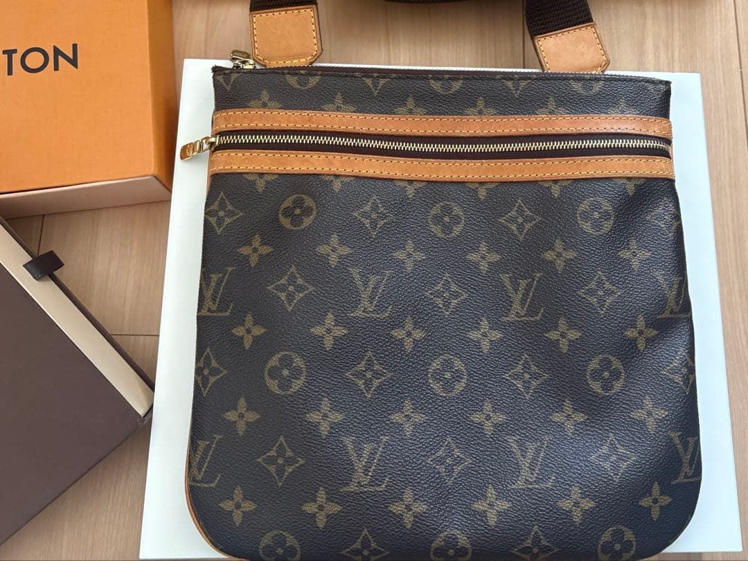 Louis Vuitton ポシェット・ボスフォール
