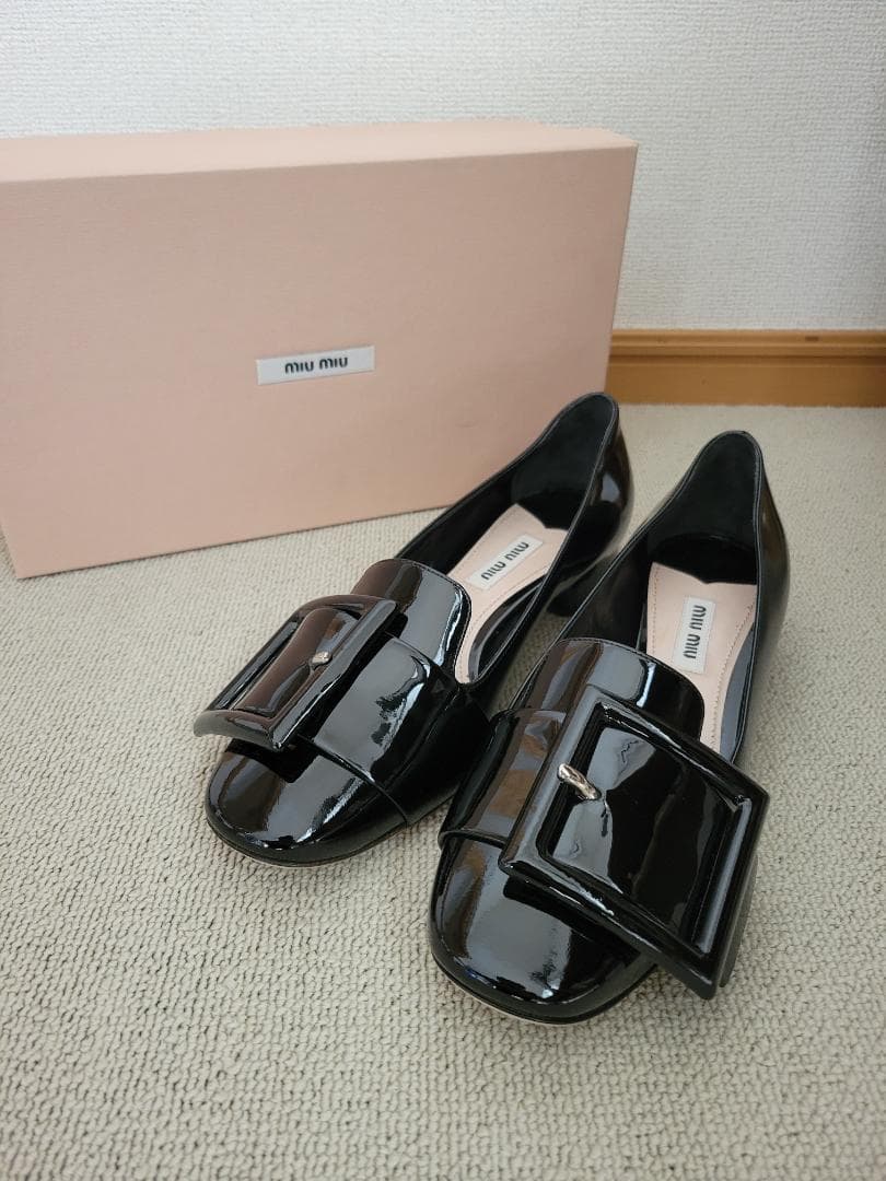 新品未使用 miu miu ブラック フラットシューズ