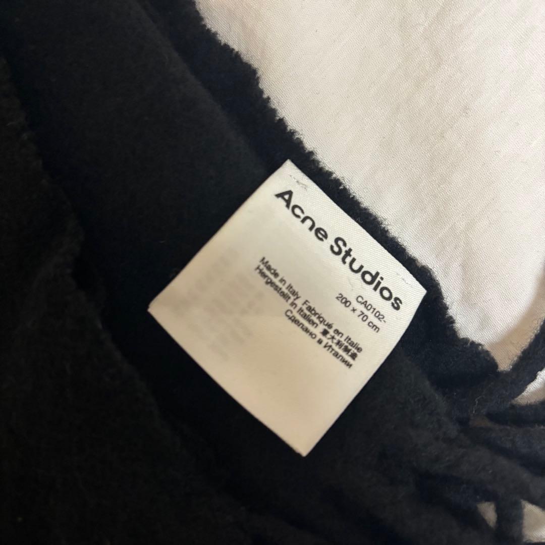 Acne Studios 黒 大判マフラー