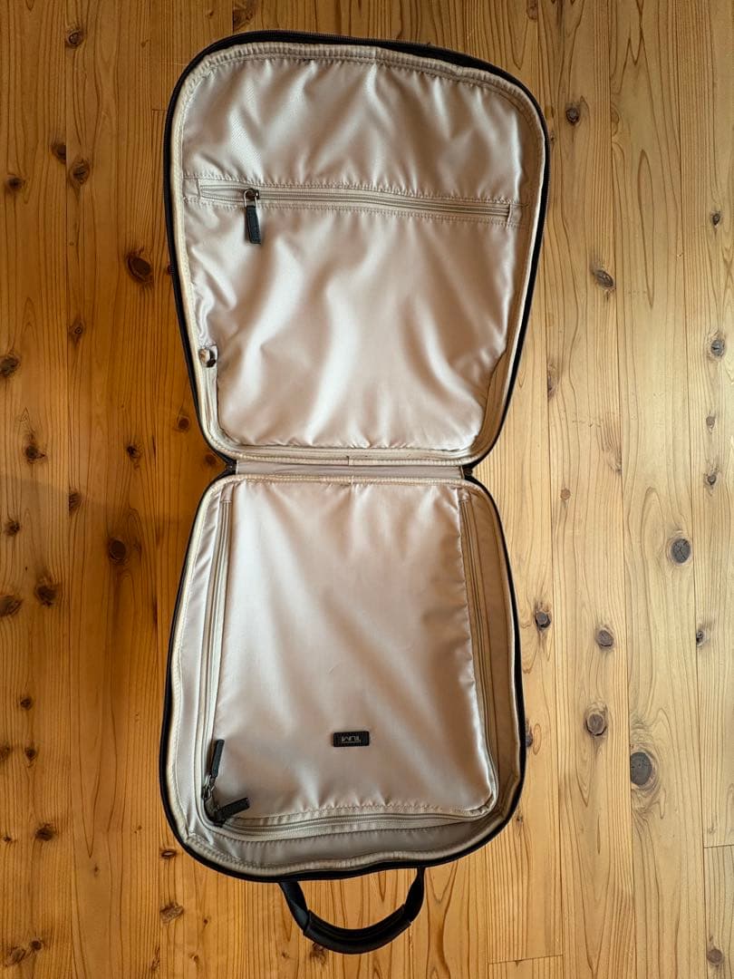 TUMI Voyageur 4輪キャスターキャリーバッグ