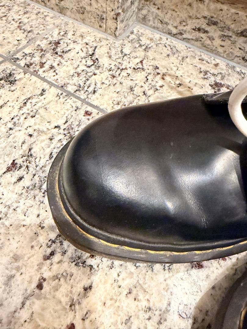 ⚠️2/7.8限定お値下げ中⚠️【美品】Dr.Martens1460 8ホールブーツ