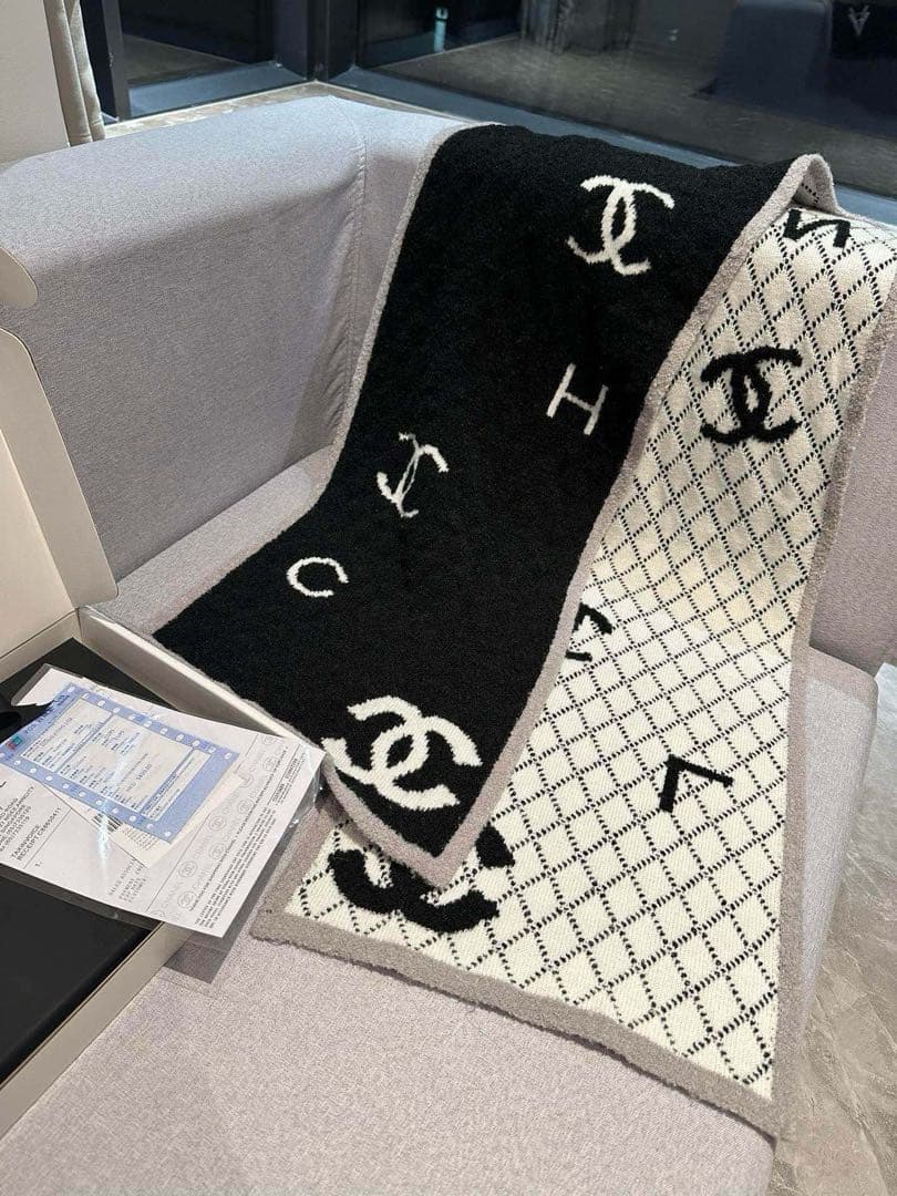 ♡CHANEL　シャネル　マフラー　180×35cm♡